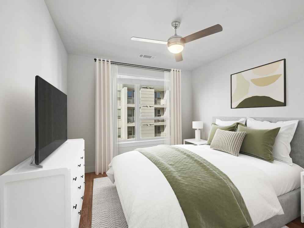 Avalon Lowry - Photo 7 of 50