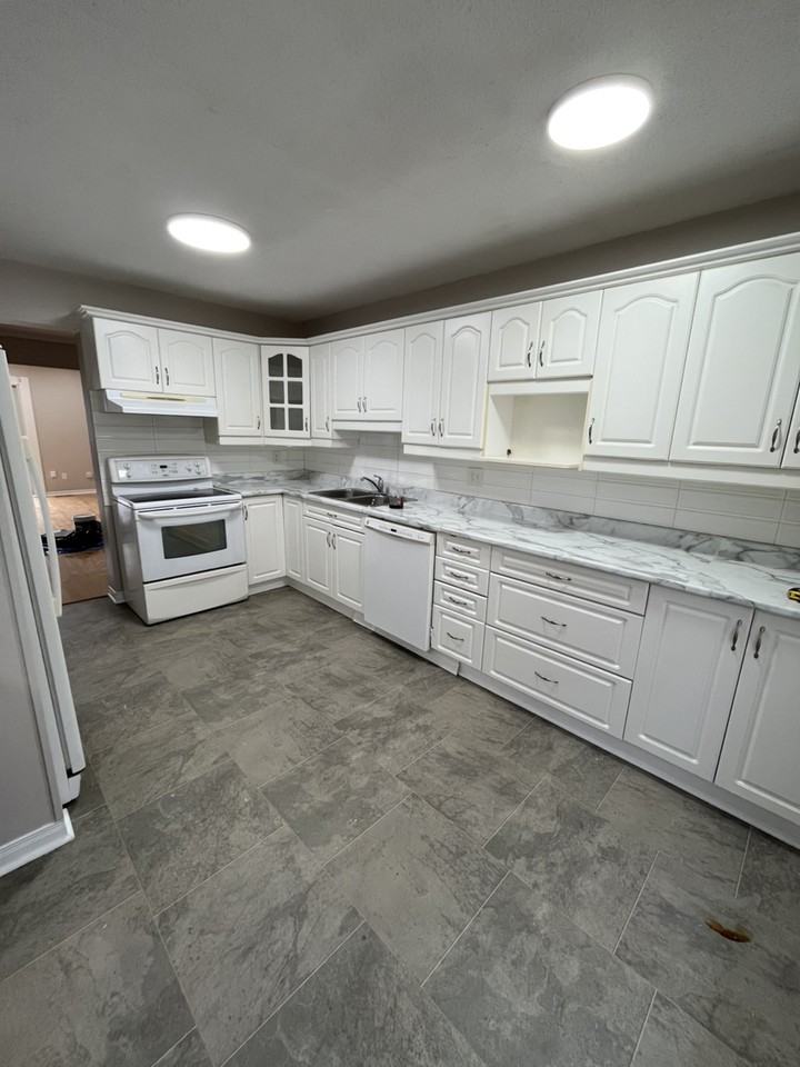 Cahill Dr W - Photo 4 of 13