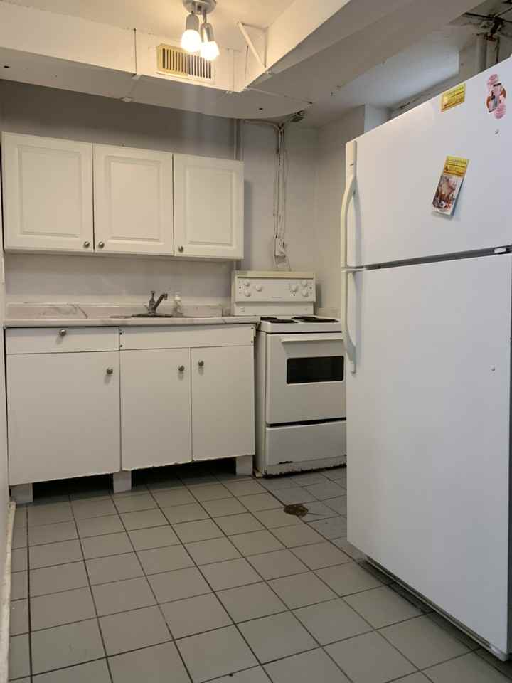 549A Caledonia Rd - Photo 4 of 4