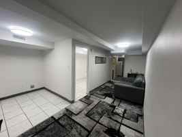 featured image of 549A Caledonia Rd