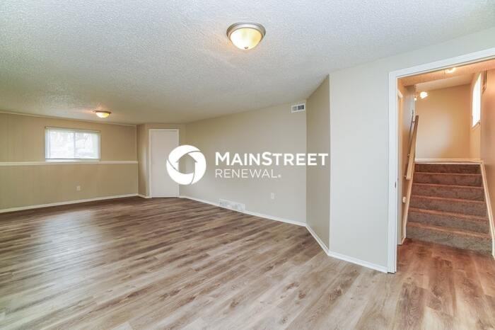 3044 Bennington Avenue - Photo 7 of 18