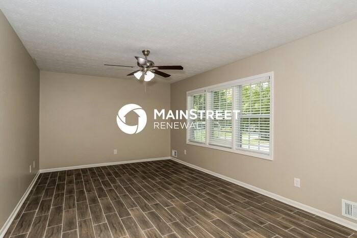 677 Selden Court - Photo 2 of 18