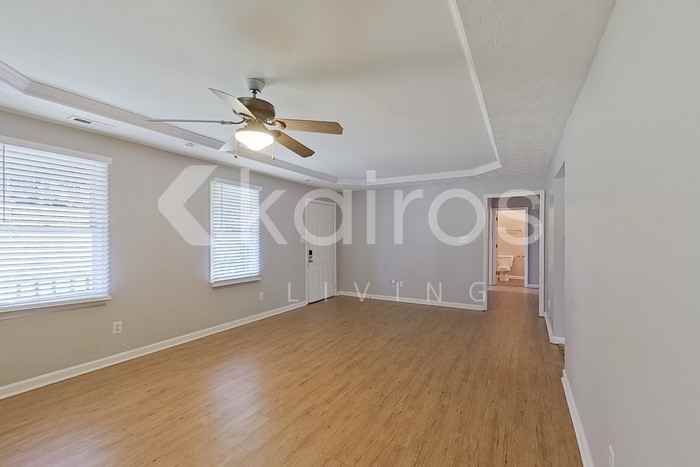 5312 Blanchette Street - Photo 6 of 32