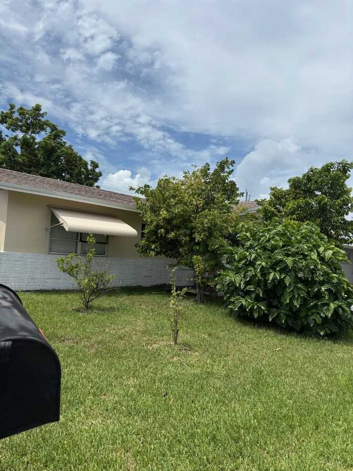 2502 W Commercial Blvd - Photo 5 of 11