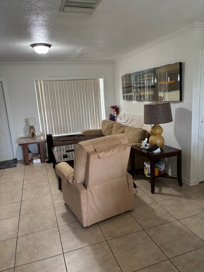 2502 W Commercial Blvd - Photo 7 of 11