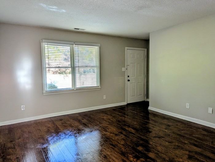 Brookwood Ave Ne - Photo 2 of 16