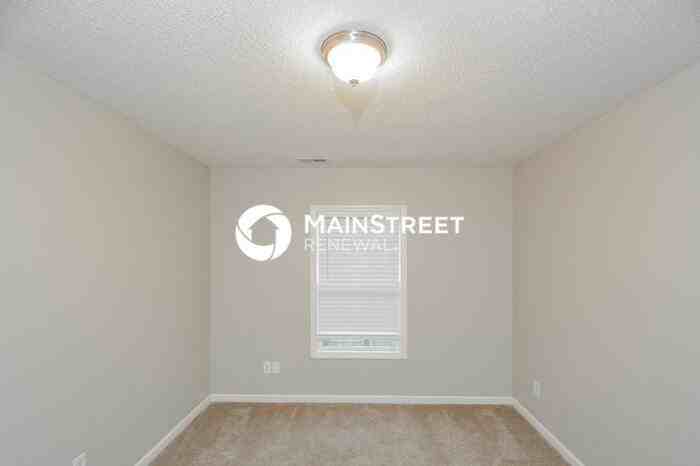 808 Woodside Park Lane - Photo 7 of 17