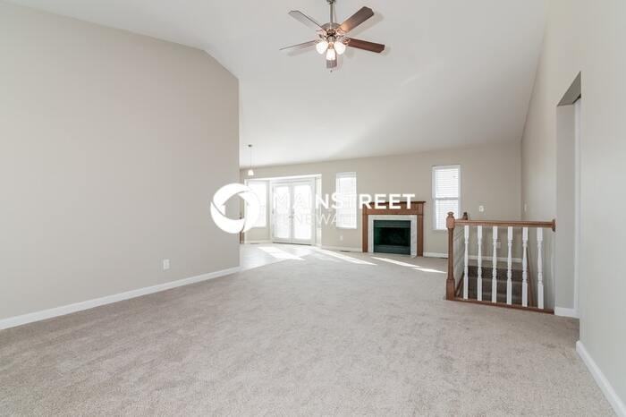 3064 Laurel Village Cir - Photo 2 of 15