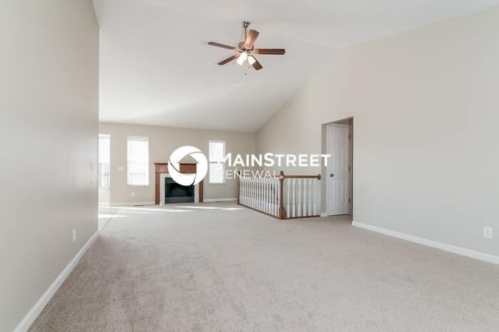 3064 Laurel Village Cir - Photo 3 of 15