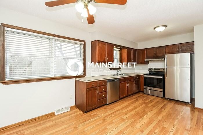 201 Ellison Way - Photo 4 of 17