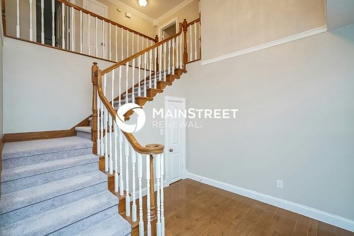 3456 Harborwood Cir - Photo 2 of 17