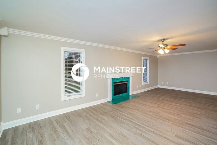 3456 Harborwood Cir - Photo 3 of 17