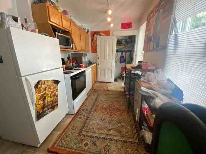 530 East Washington Street - Photo 4 of 29