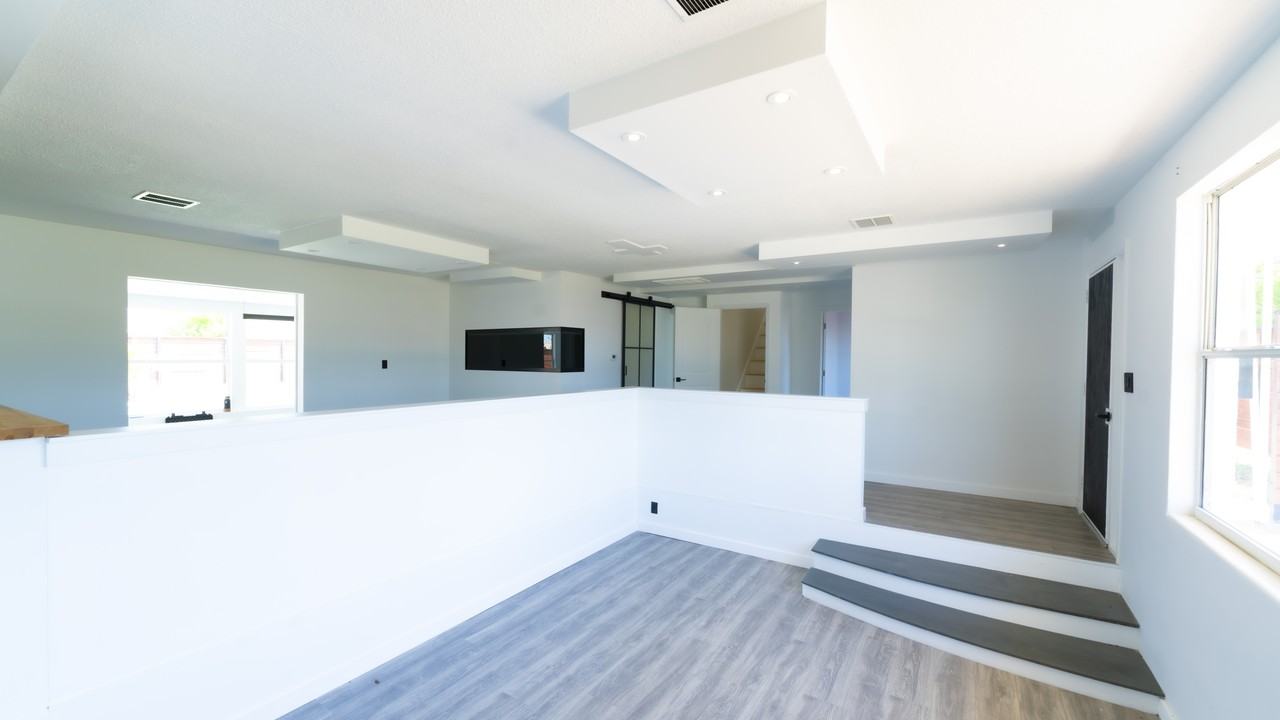 321 Cornell Dr #NA - Photo 2 of 31