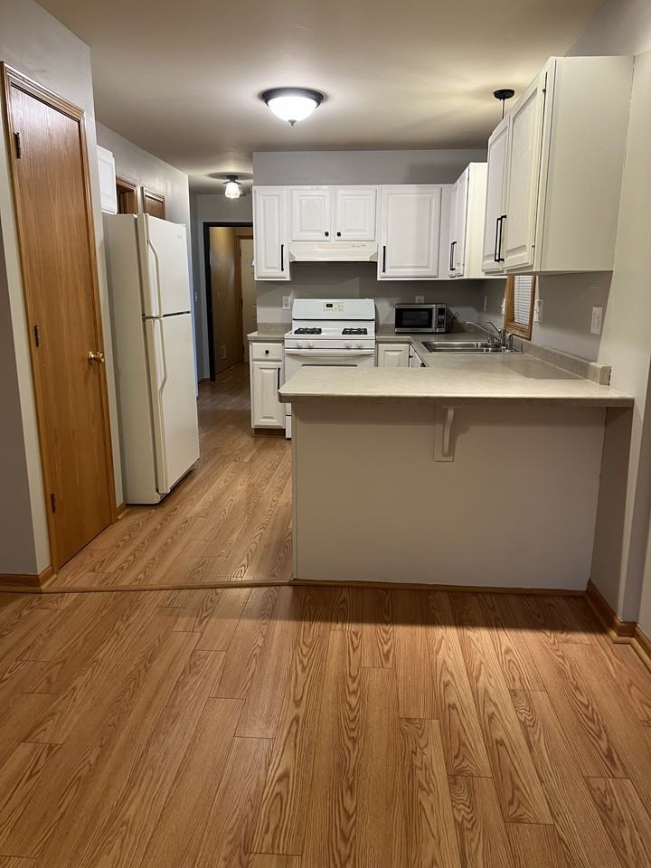 6036 W Mitchell St - Photo 4 of 8