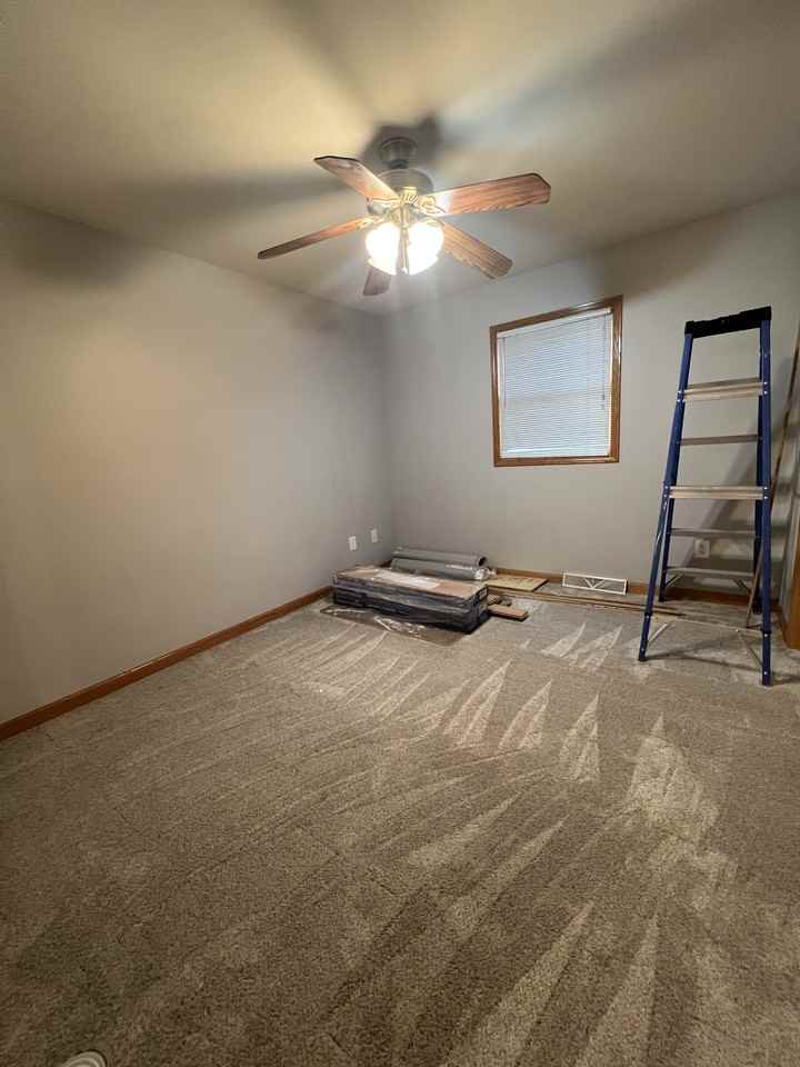 6036 W Mitchell St - Photo 6 of 8