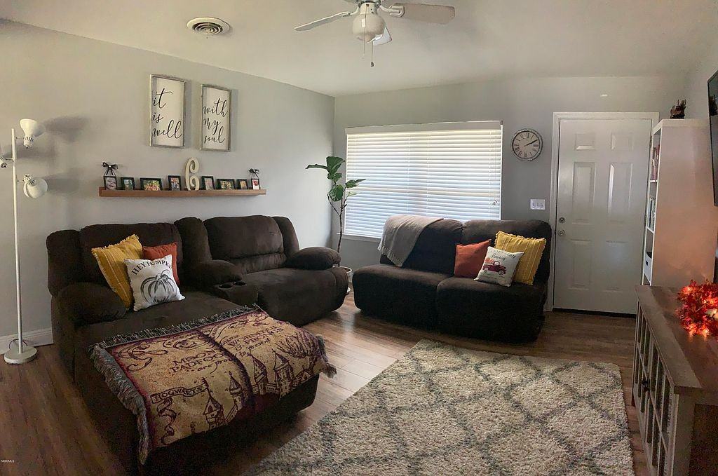 103 Lassere Cir #NA - Photo 3 of 19