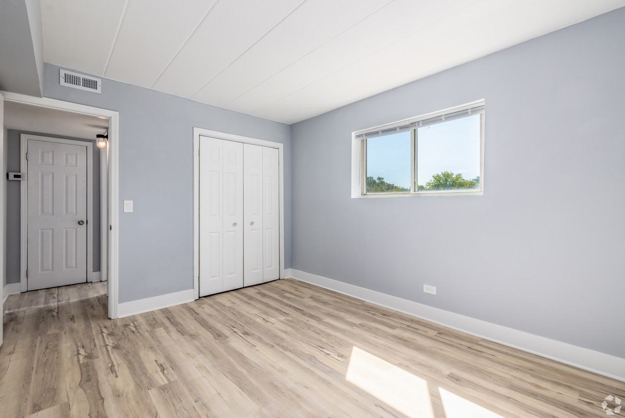 314 Wilson Ave #F - Photo 7 of 8