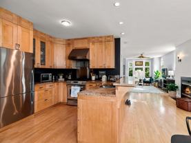 1929 West Henderson Street #COACH - Photo 1 of 1