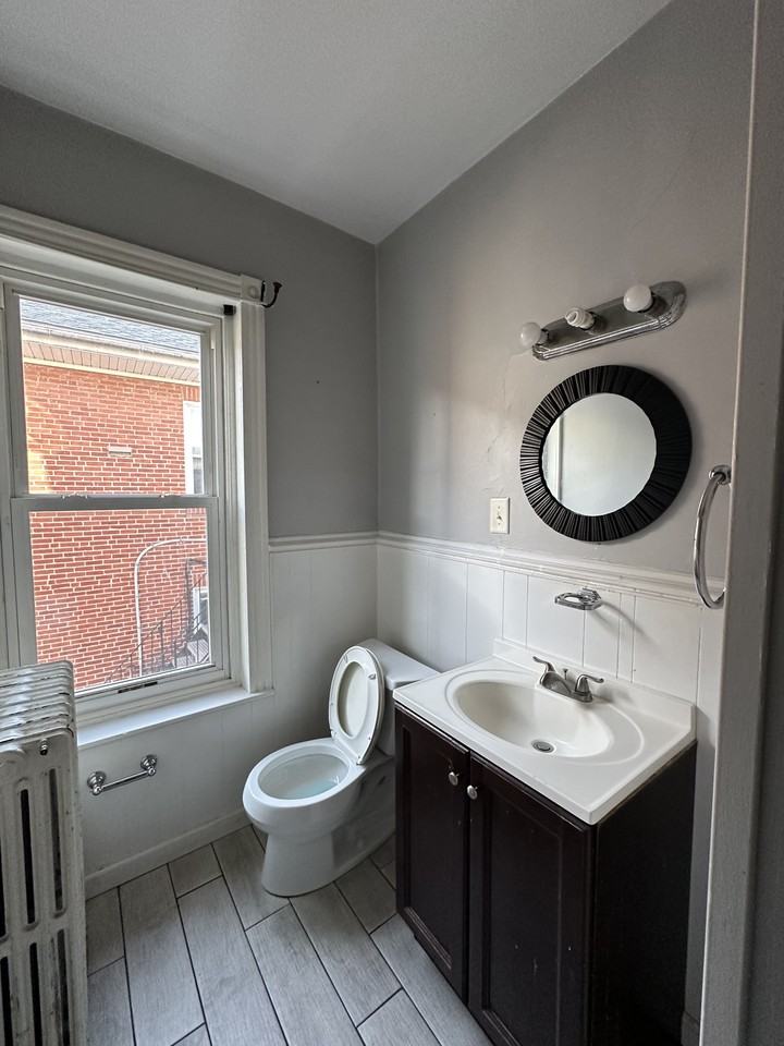 711 Penn Avenue #2-2ndFL - Photo 2 of 6