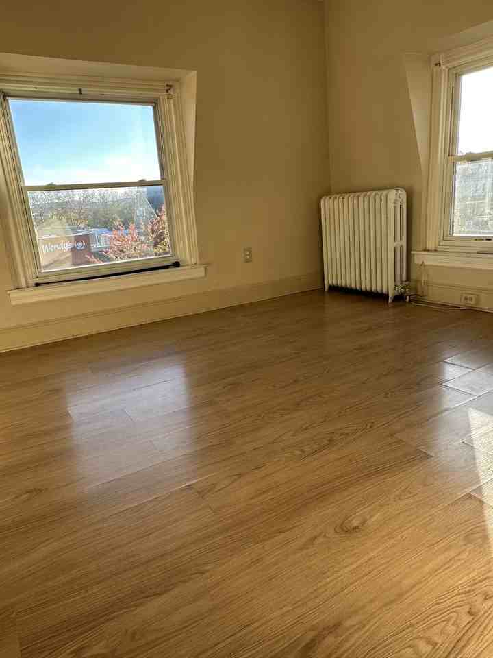 711 Penn Avenue #2-2ndFL - Photo 4 of 6