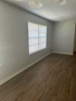 featured image of 1927 Montrose Dr #NA