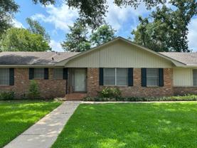 1927 Montrose Dr #NA - Photo 1 of 1