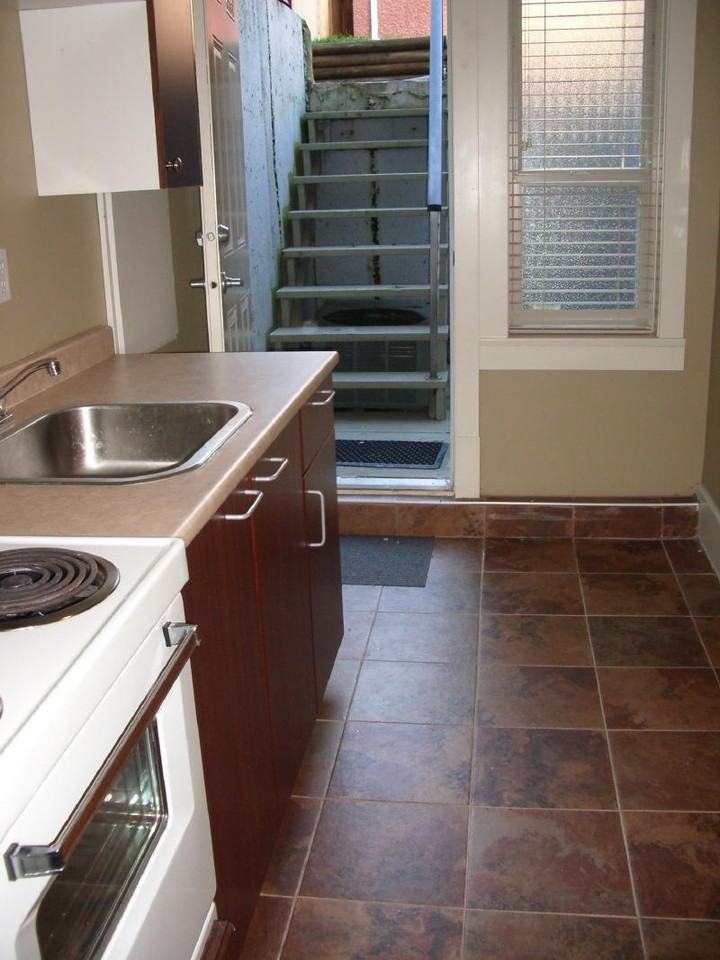 7987 Selkirk Street - Photo 3 of 7