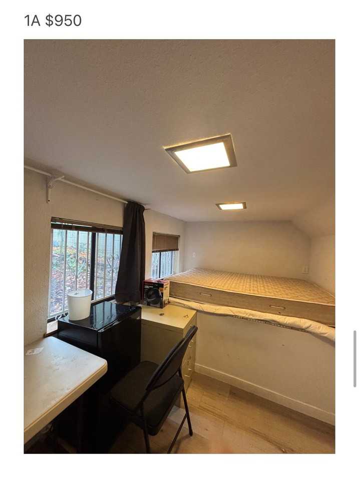 W King Edward Ave & Oak St - Photo 4 of 8