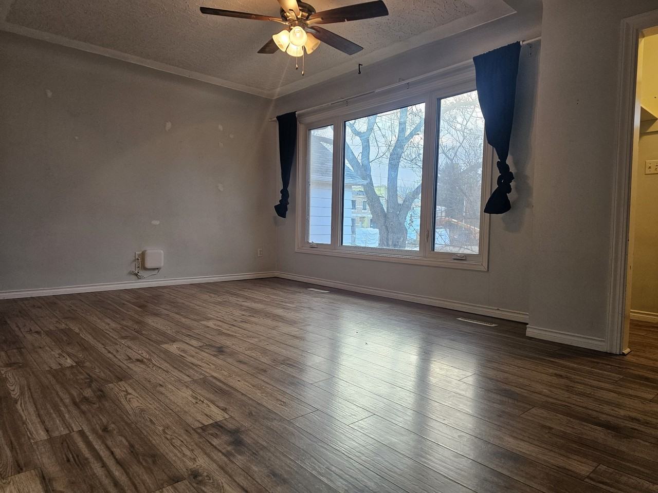 12905 72 St Nw #MAIN - Photo 2 of 15