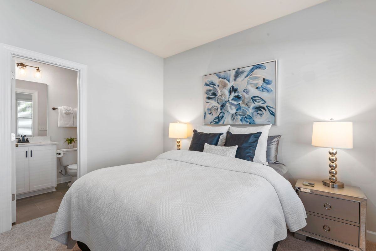 4705 Cypress Tree Ln - Photo 5 of 28