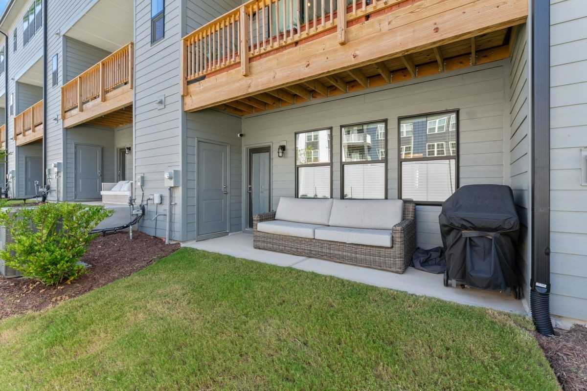 4705 Cypress Tree Ln - Photo 7 of 28