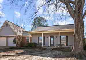 320 Pebble Creek Dr - Photo 1 of 1