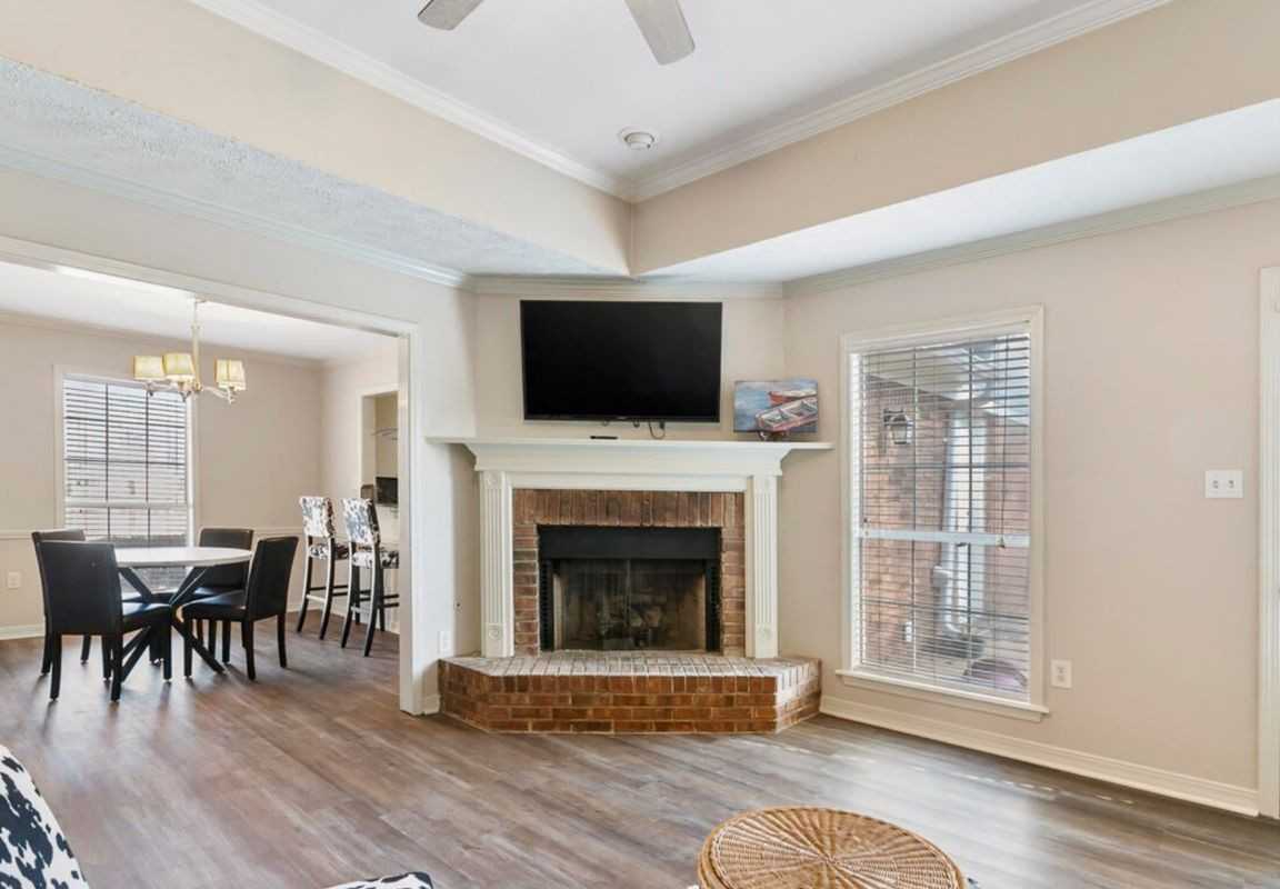 320 Pebble Creek Dr - Photo 6 of 9