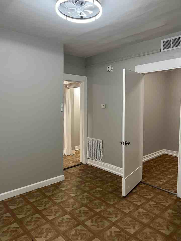 8362 S Brandon Ave #1R - Photo 2 of 12