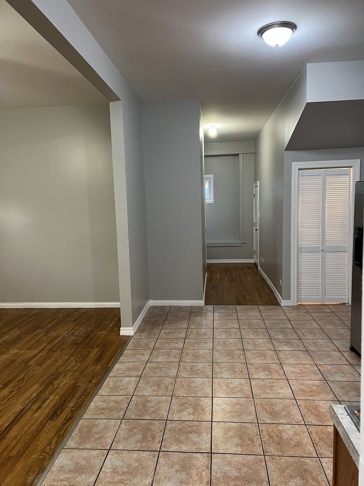 8159 S Coles Ave #1F - Photo 7 of 15