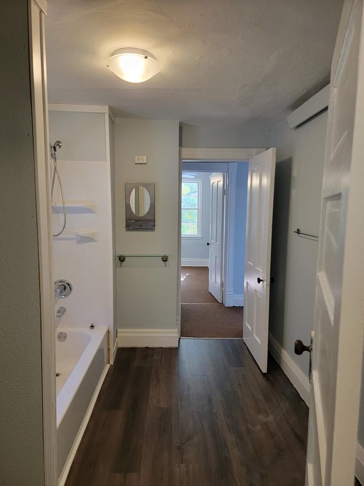 117 2nd St N #2 - Photo 3 of 20