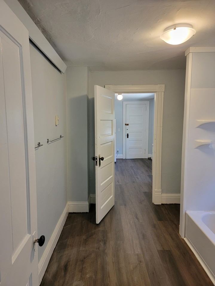 117 2nd St N #2 - Photo 2 of 20