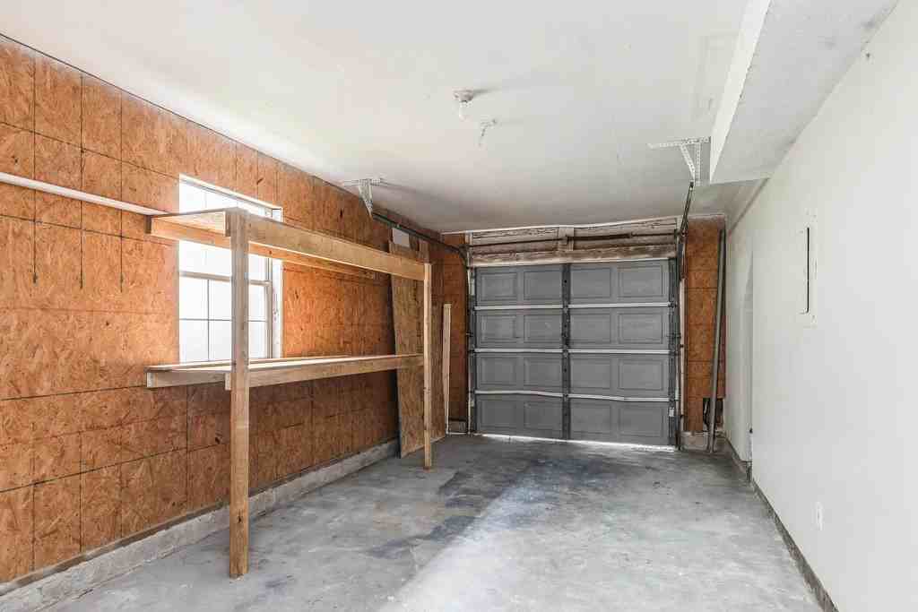 3036 Yorktown Cir - Photo 6 of 10
