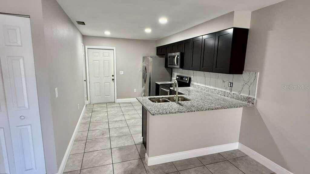 249 Century Blvd - Photo 3 of 7