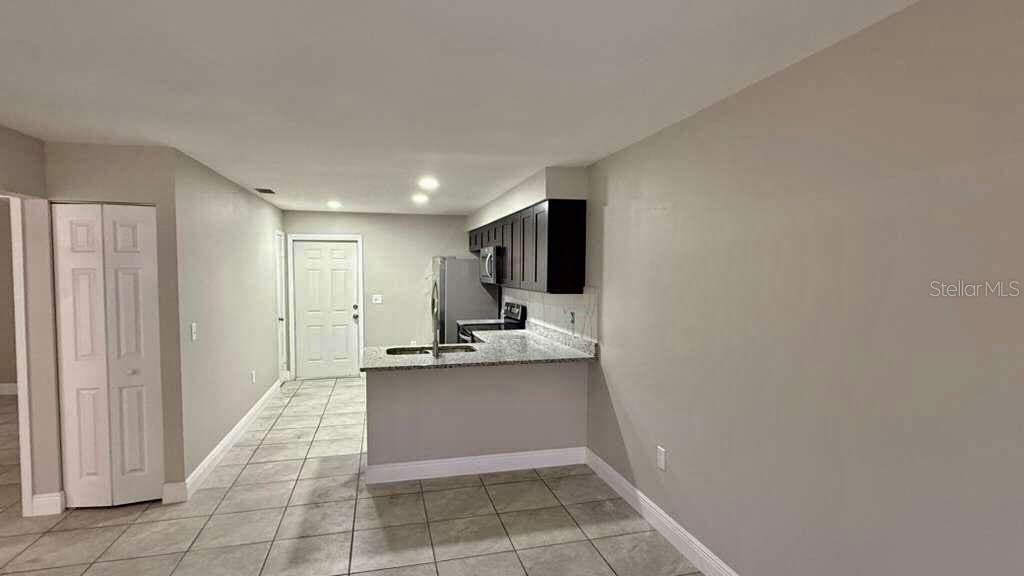 249 Century Blvd - Photo 5 of 7