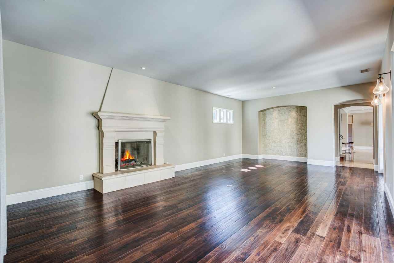 2501 Margaret Dr - Photo 3 of 13