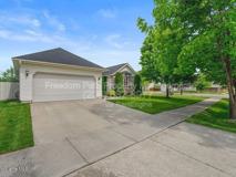 2777 W Apperson Dr - Photo 1 of 1