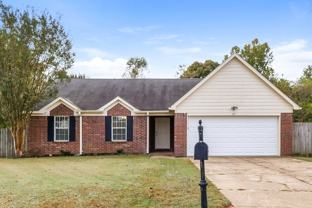 145 Pine Ridge Ln - Photo 1 of 1