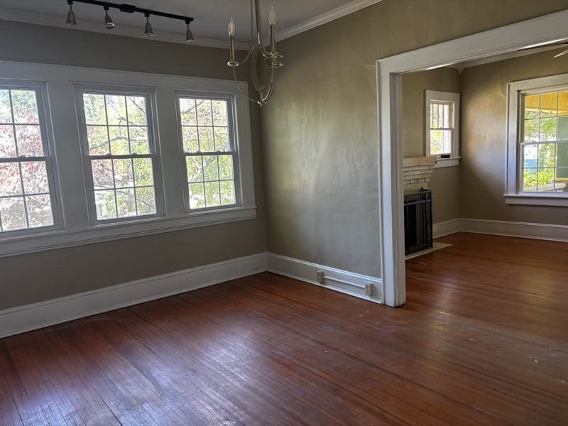 201 Woodside Ave - Photo 4 of 13