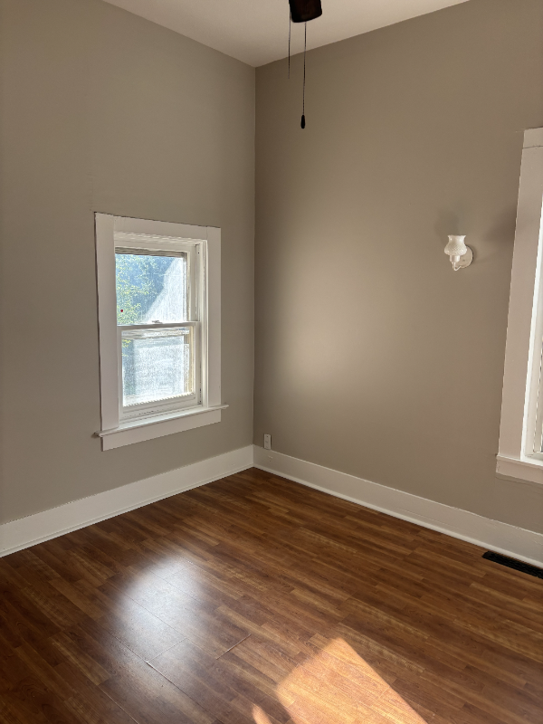 601 S 6th St - Photo 3 of 13