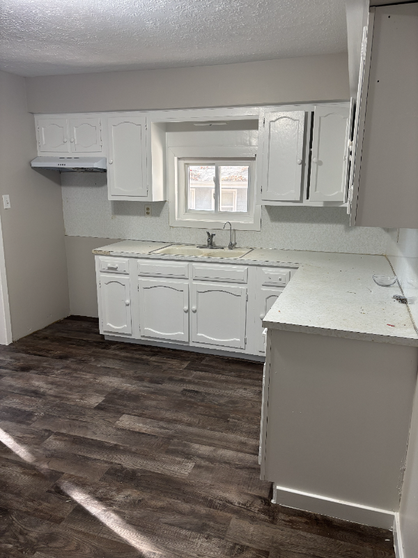 601 S 6th St - Photo 6 of 13