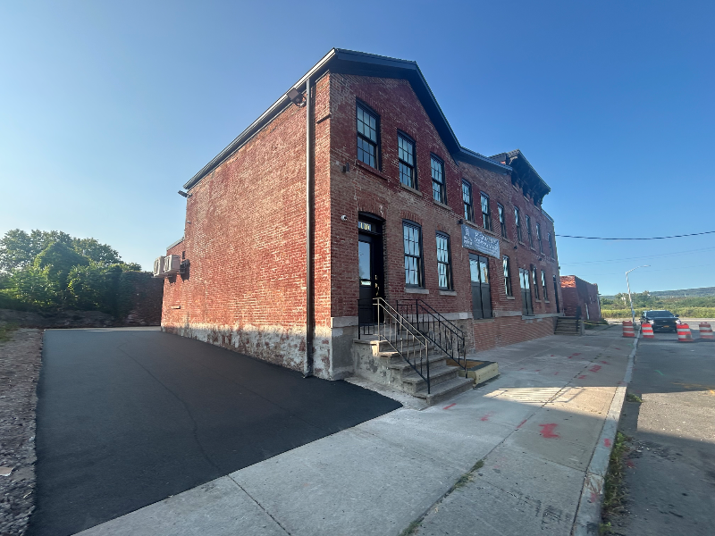 106 Hotel St