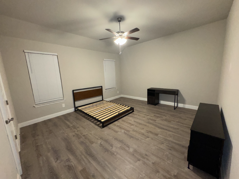 1400 Razordbill Rd #1A - Photo 5 of 8