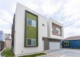 featured image of 866 N Edgemont St #866